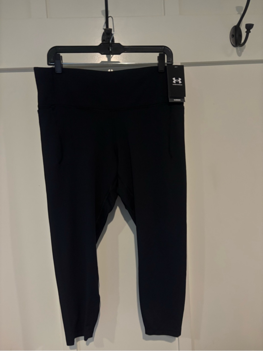 Under Armour Black Performance Capri Leggings